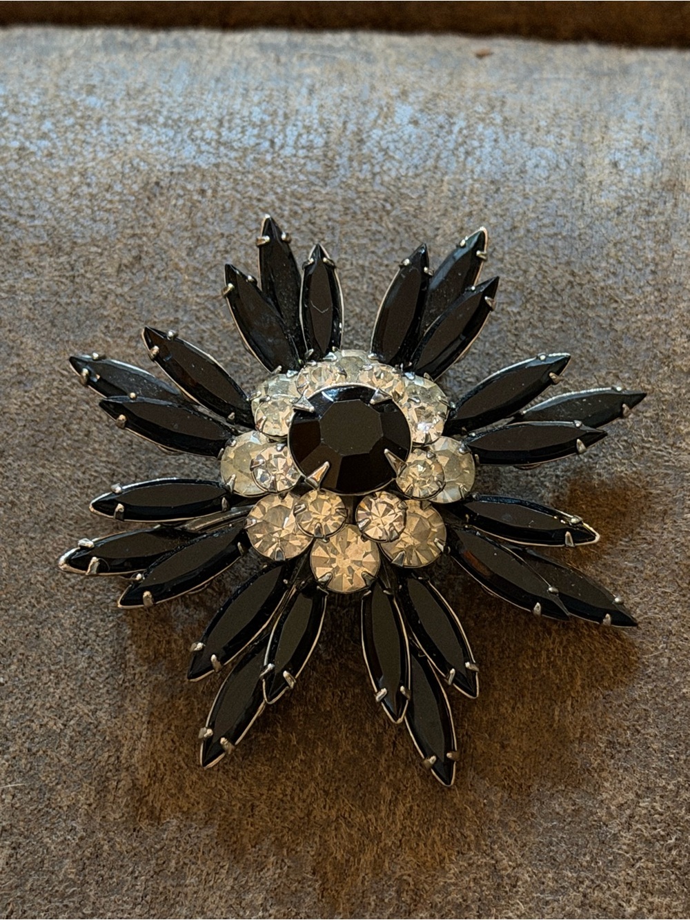 Elegant Black and Clear Crystal Flower Brooch - Brand Unspecified